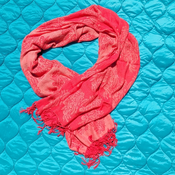 Le Chateau Pashmina/Scarf - Picture 1 of 4